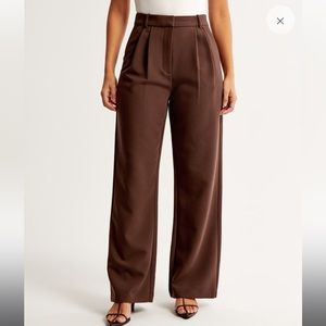 Abercrombie & Fitch Tailored Pant